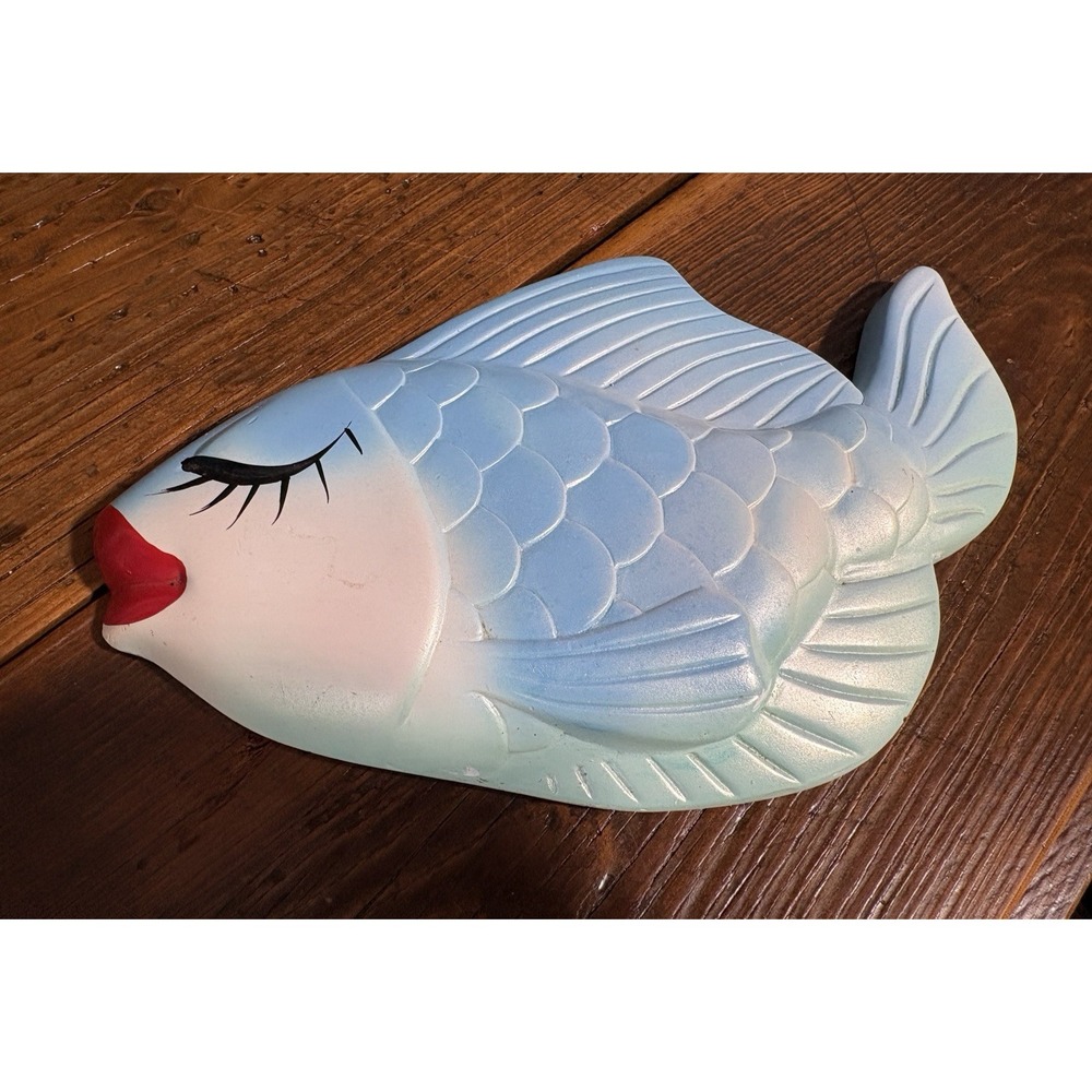 Chalkware Fish Plaque Wall Decor 1960s Anthropomorphic 9X5.75" Bathroom MCM READ